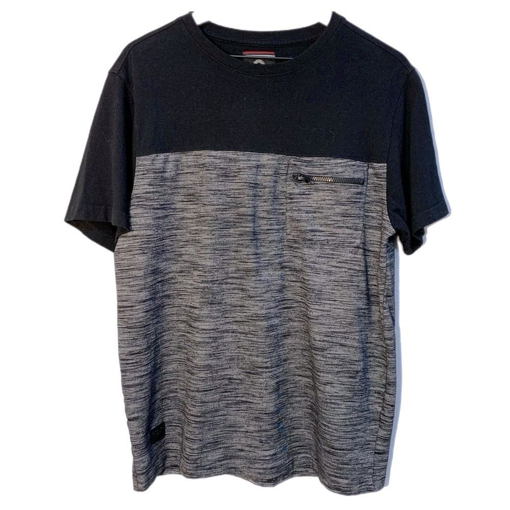 AKADEMIKS Men’s T-Shirt Black Gray L.